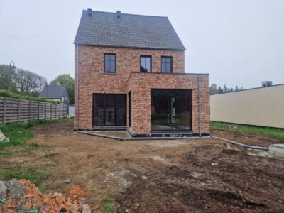 Geel-2-01